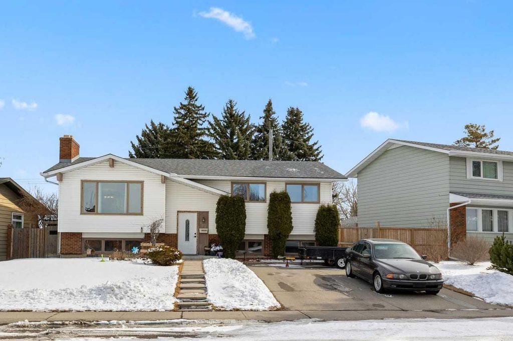 Photo of 436 Queen Charlotte Road SE, Calgary, AB T2H 4H7 (MLS # A2293139)