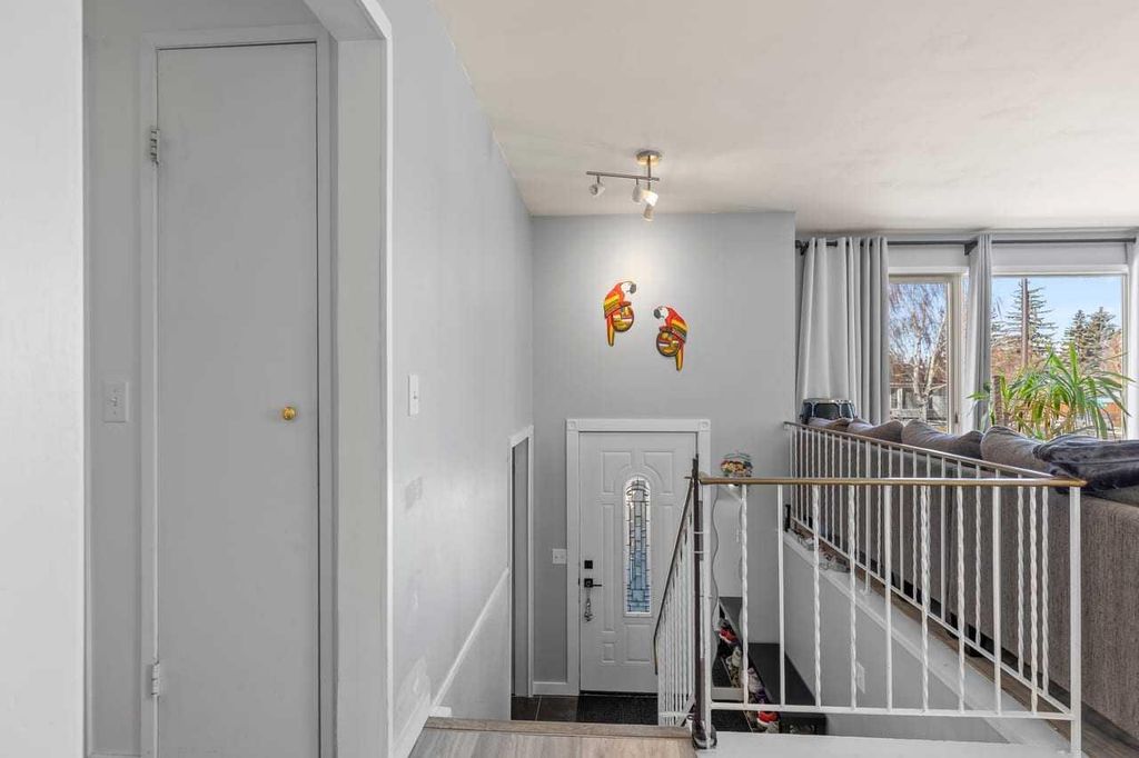 Photo of 436 Queen Charlotte Road SE, Calgary, AB T2H 4H7 (MLS # A2293139)