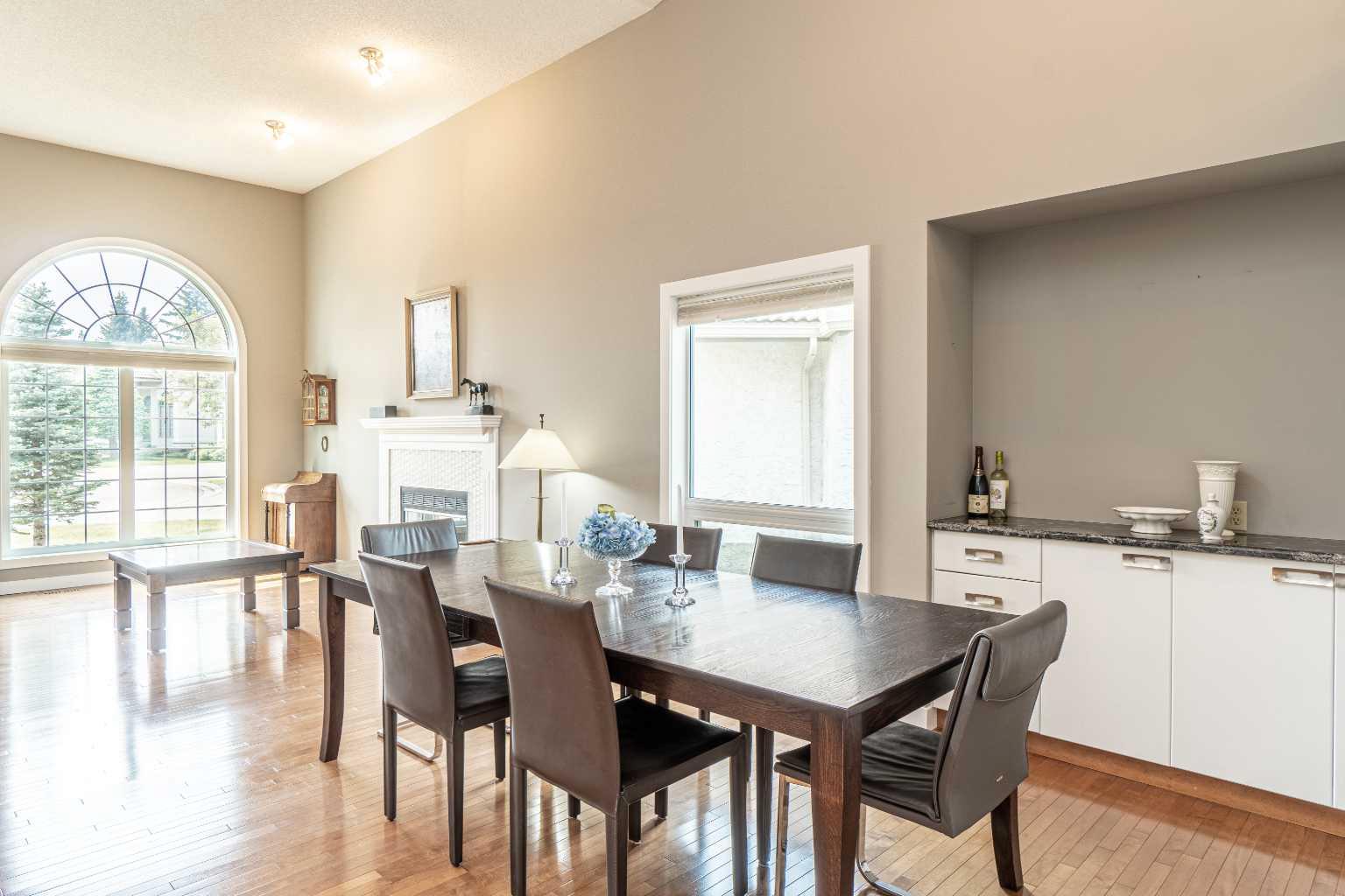 230 Palisbriar Park SW