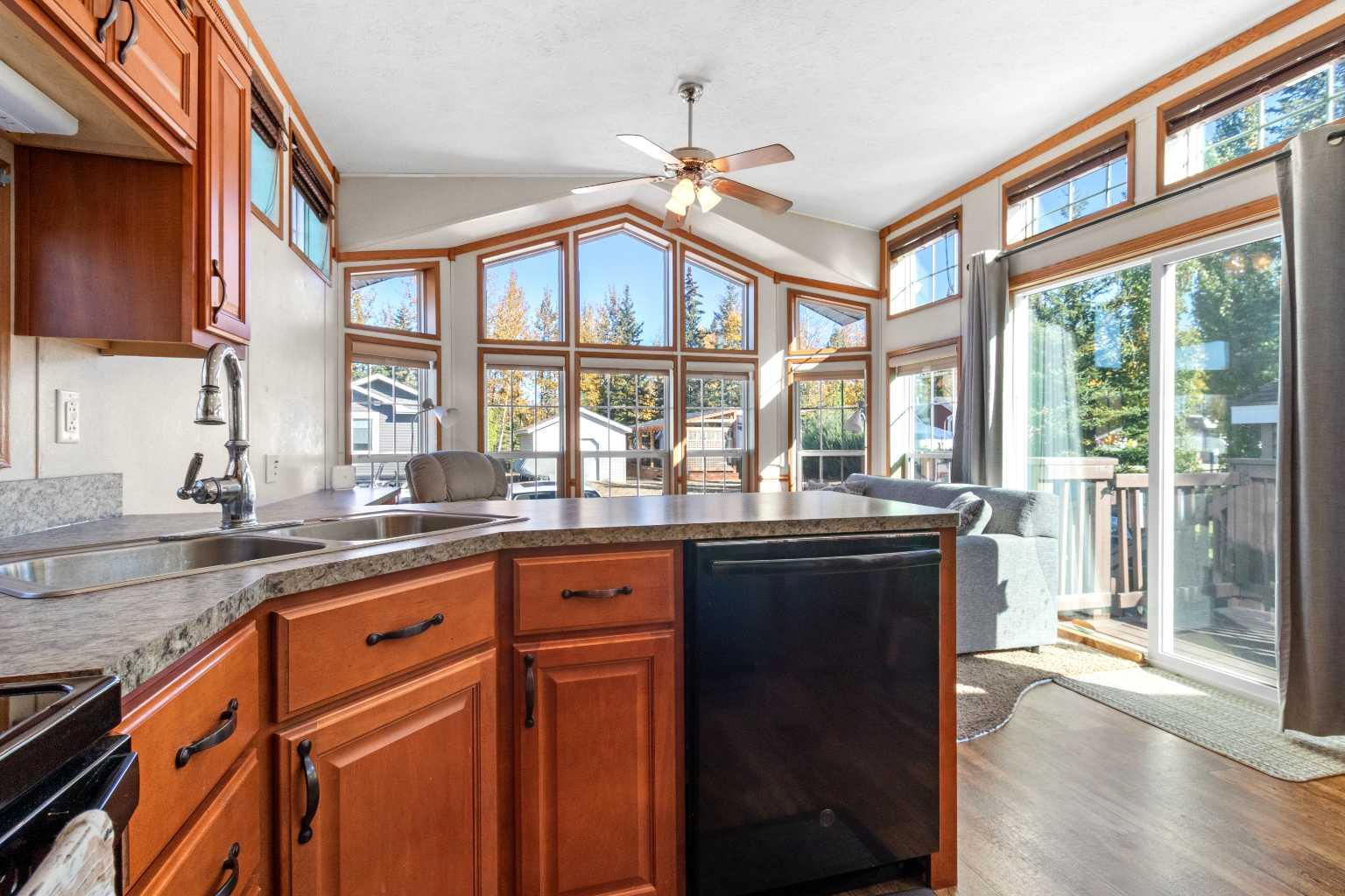 10042 Township road 422 160A