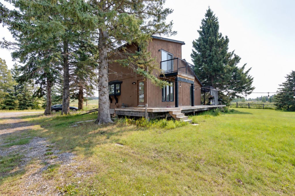Photo of 242005 209 Street W, Rural Foothills County, AB T1S 2Y5 (MLS # A2346624)