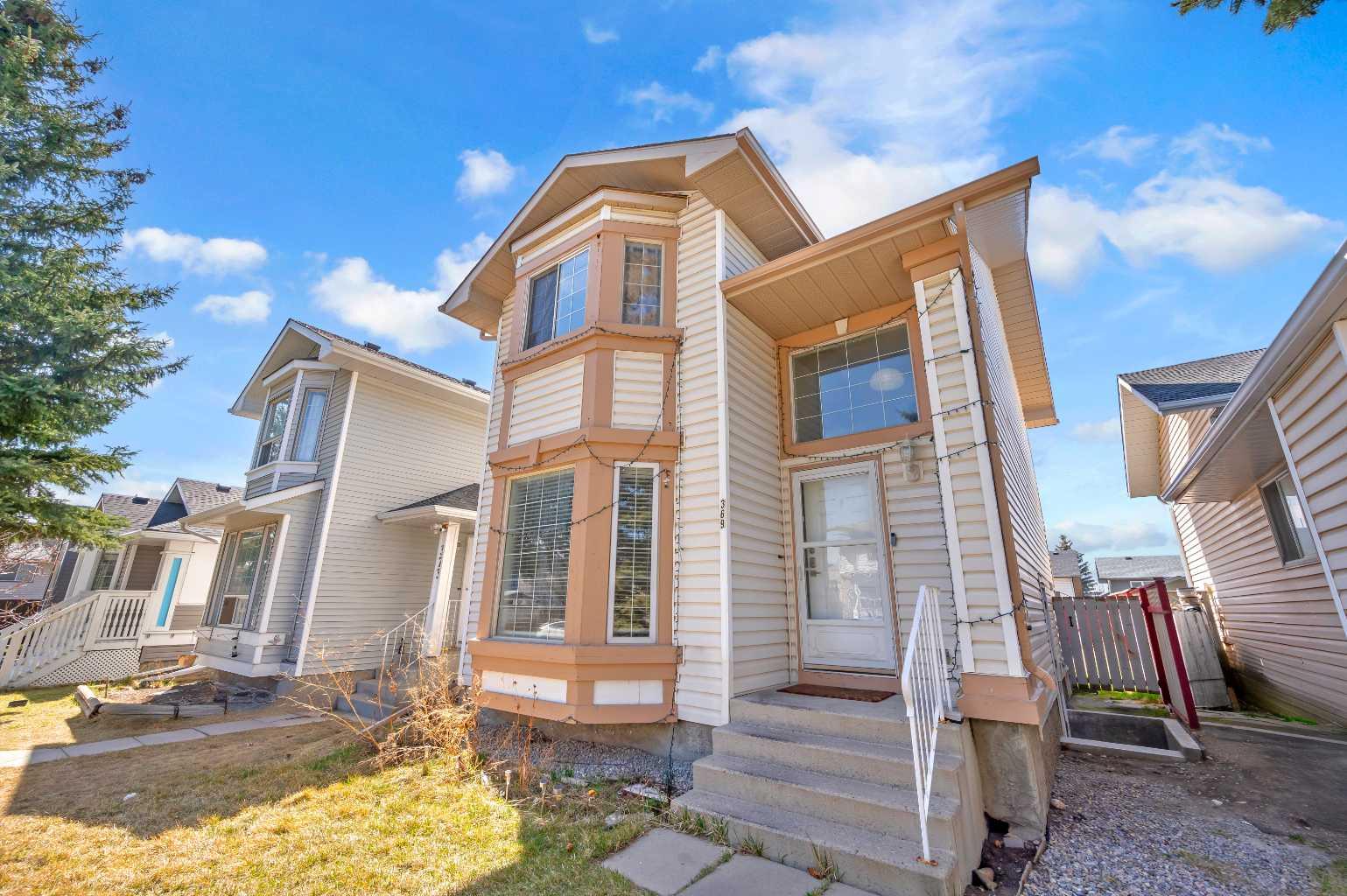 369 Martinwood Place NE