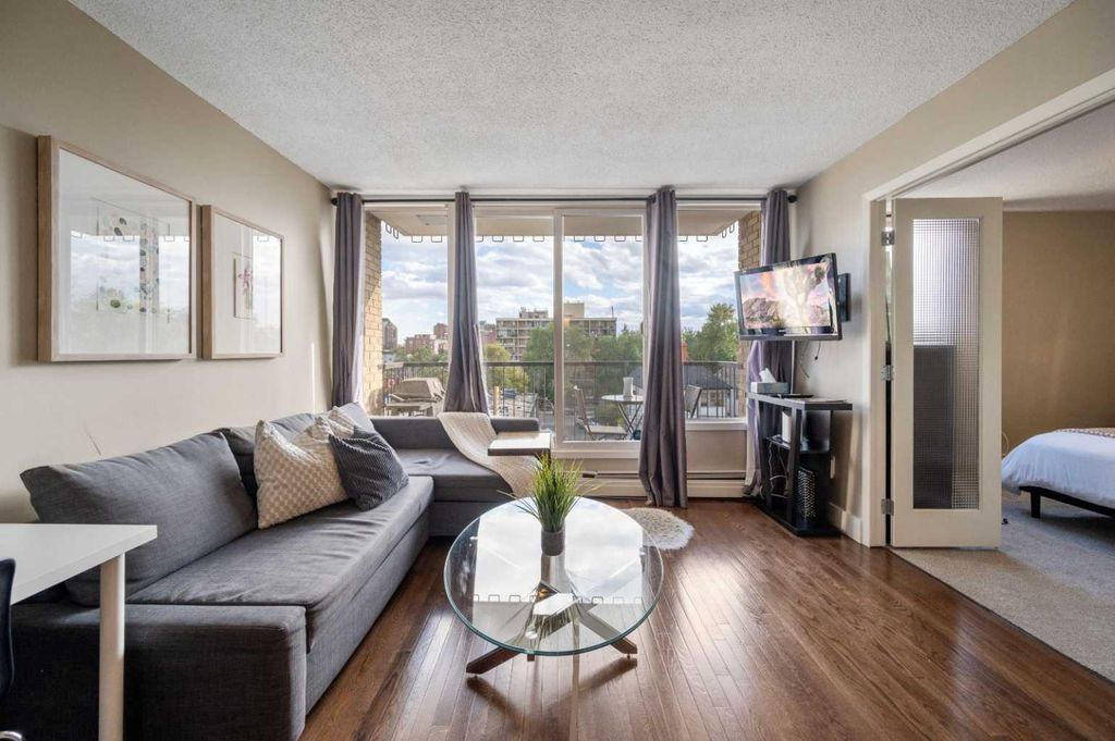 Photo of 505 19 Avenue SW #306, Calgary, AB T2S 0E4 (MLS # A2291892)