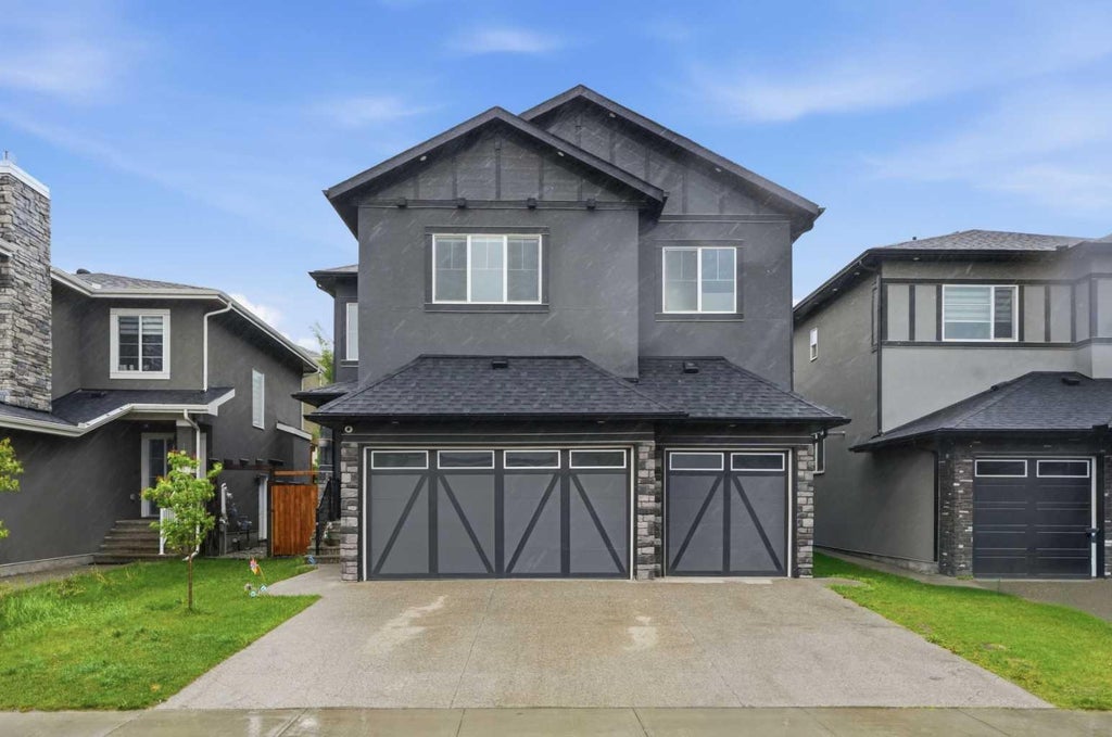 Photo of 166 Kinniburgh Crescent, Chestermere, AB T1X 1Y1 (MLS # A2315140)