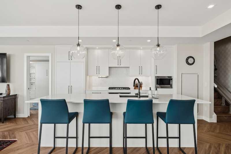 8505 Broadcast Avenue SW 717