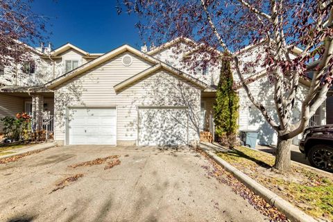 Photo of 184 Mt Aberdeen Manor SE, Calgary, AB T2Z 3N8 (MLS # A2264893) Photo of 184 Mt Aberdeen Manor SE, Calgary, AB T2Z 3N8 (MLS # A2264893)