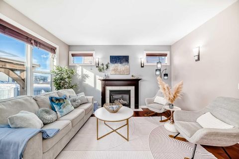 297 Evanspark Gardens NW Calgary AB T3P 0G6