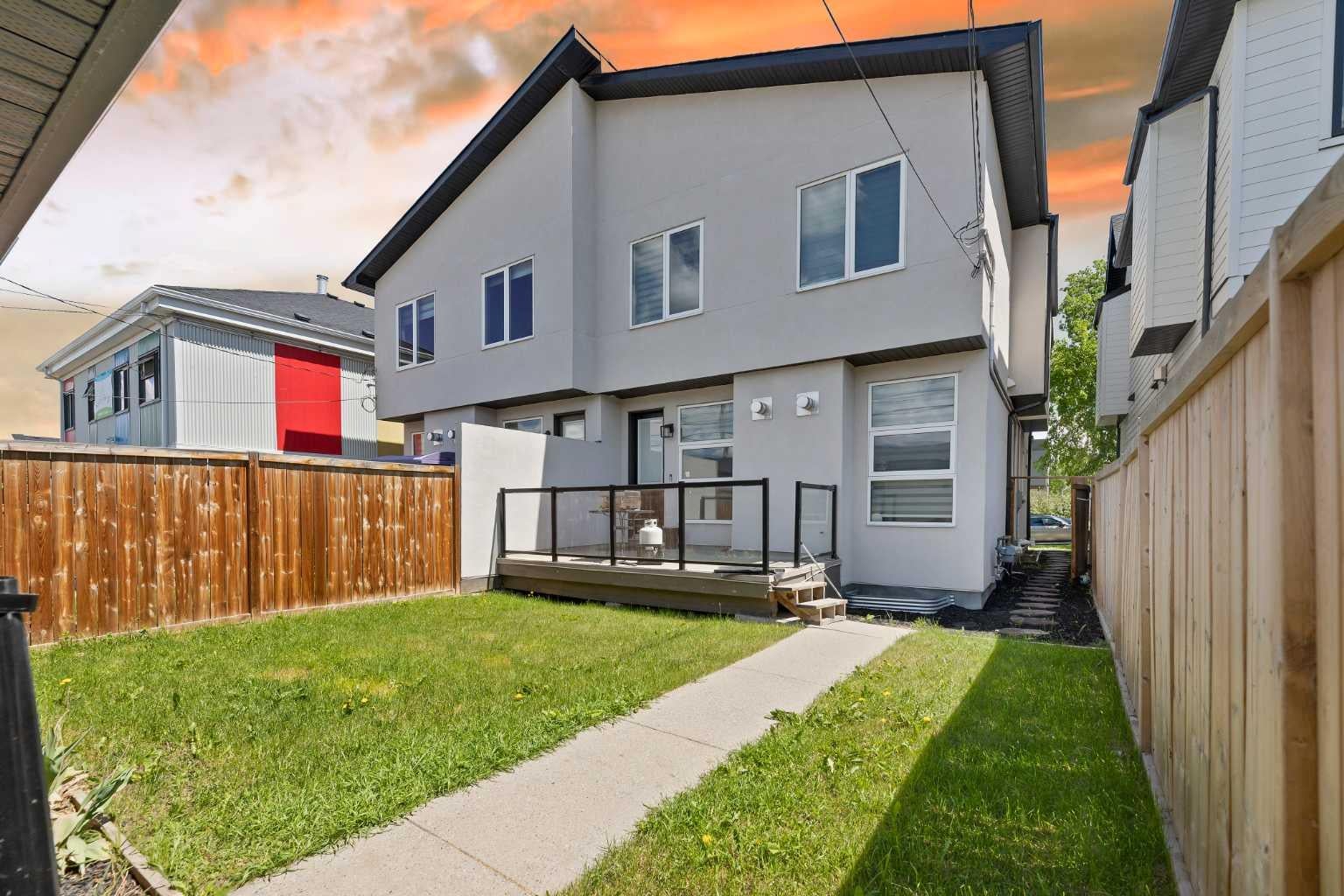 2807 36 Street SW