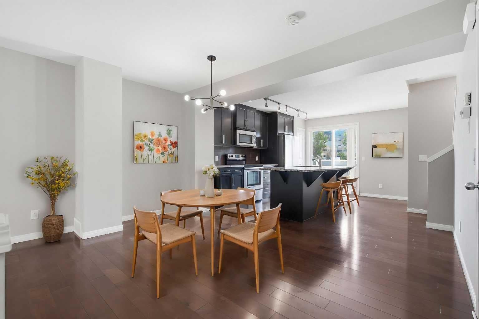 1404 Auburn Bay Square