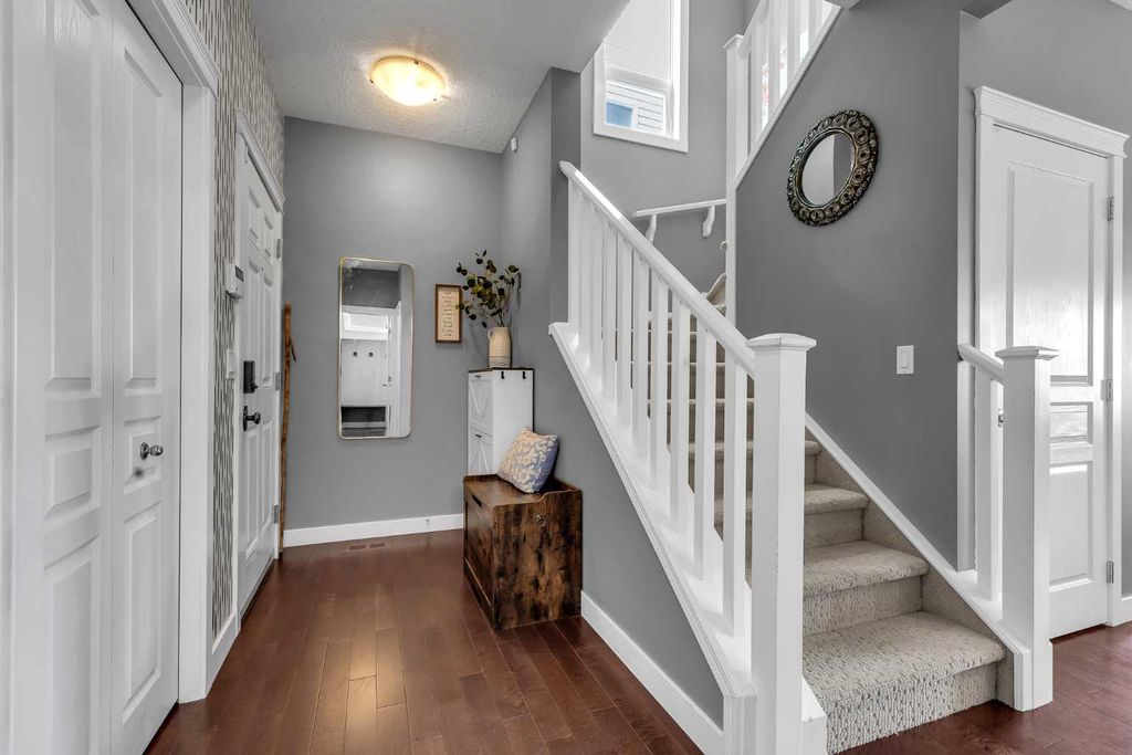 Photo of 317 Panora Way NW, Calgary, AB T3K 0V1 (MLS # A2306131)