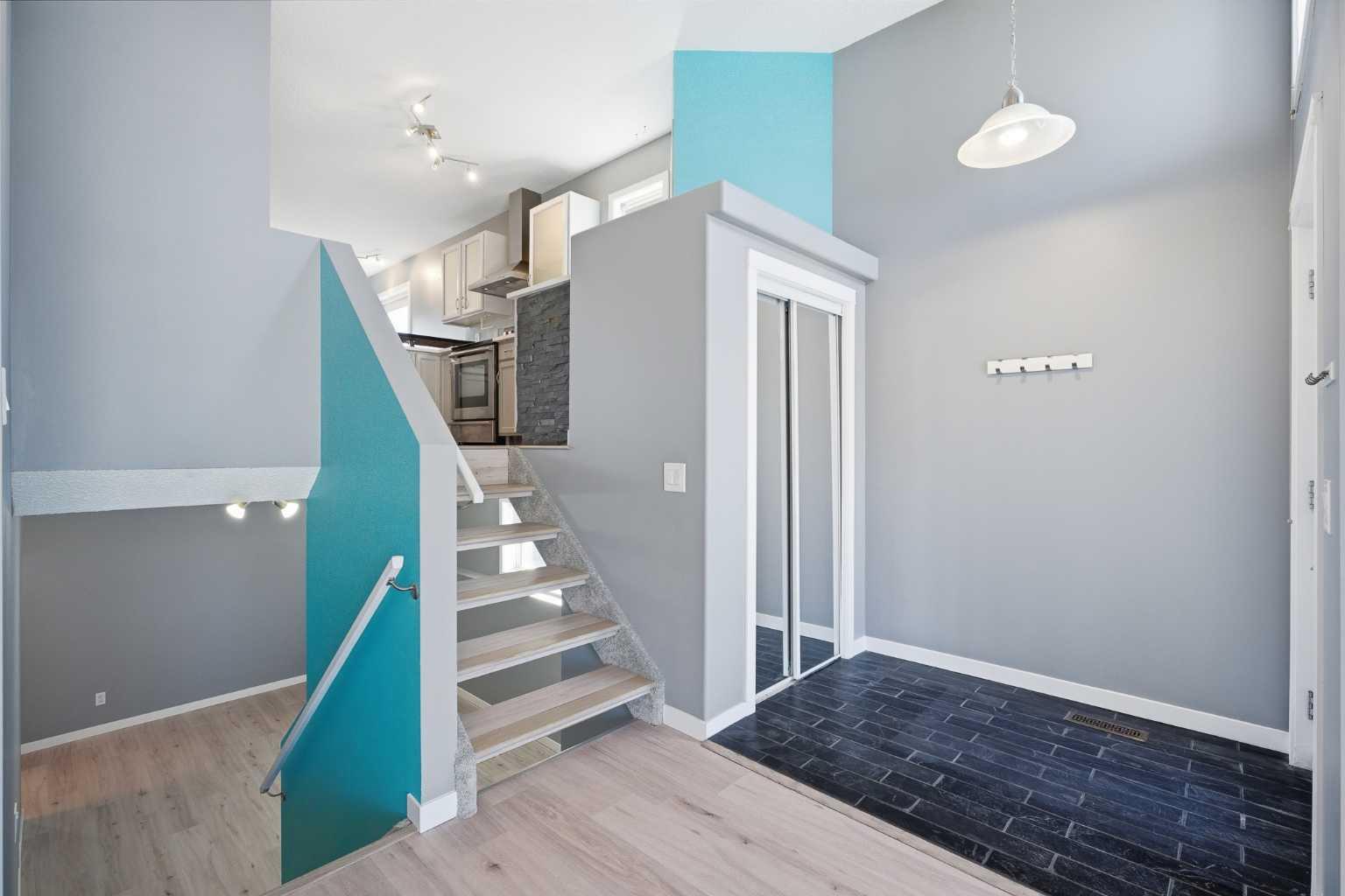 28 Covington Close NE