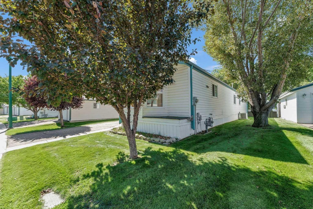 Photo of 1600 Strachan Road SE #111, Medicine Hat, AB T1B 4M3 (MLS # A2340470)