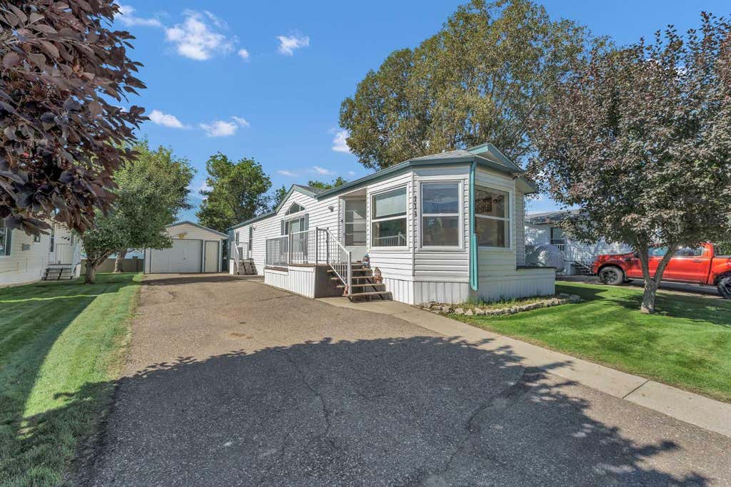 Photo of 1600 Strachan Road SE #111, Medicine Hat, AB T1B 4M3 (MLS # A2340470)
