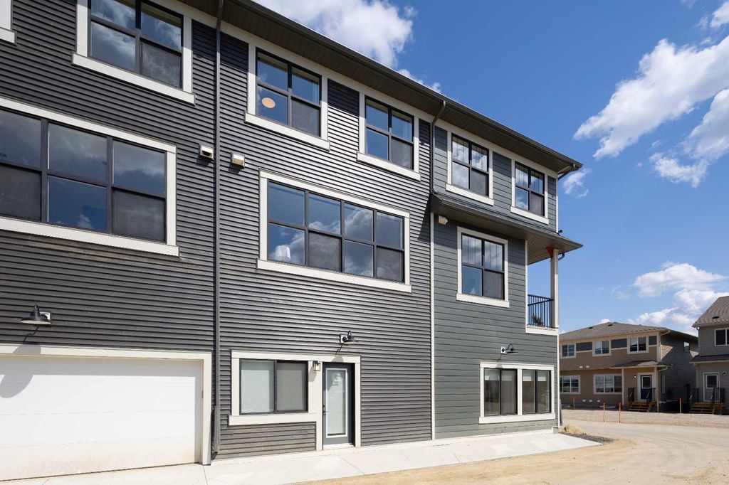 Photo of 113 Wild Rose Way SE, Calgary, AB T3M 4A2 (MLS # A2305257)