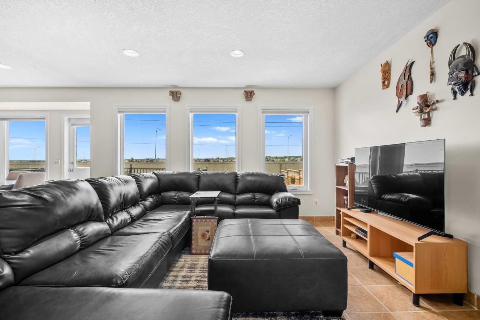 184 Somerglen Common SW
