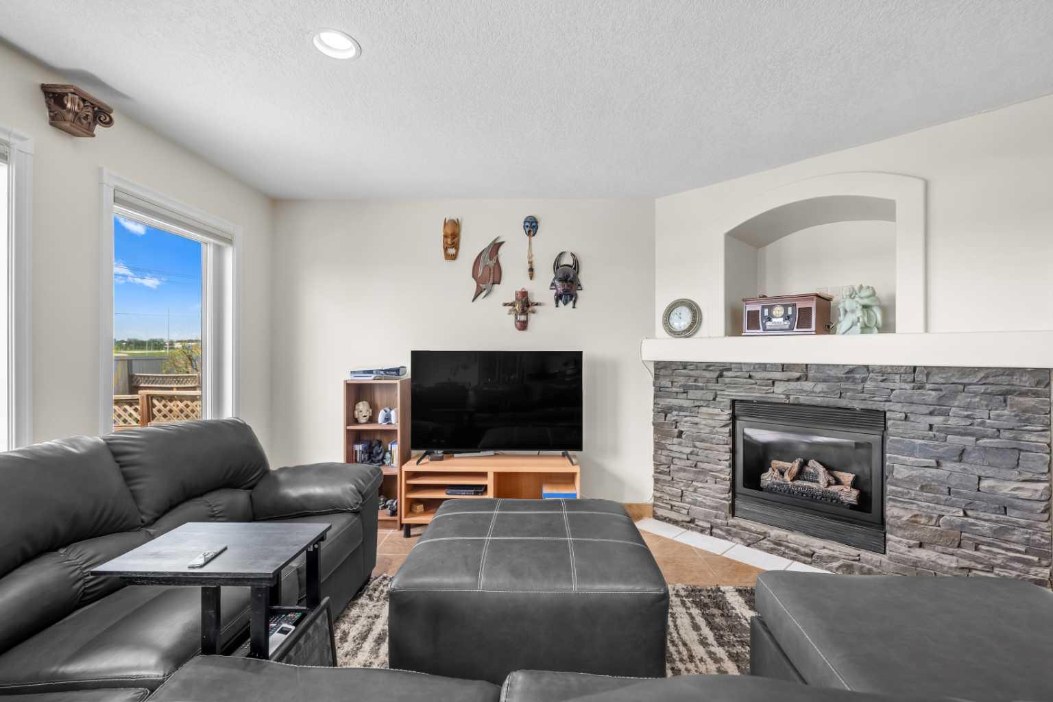 184 Somerglen Common SW