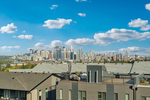 228 Sovereign Common SW Calgary AB T3C 3Y3