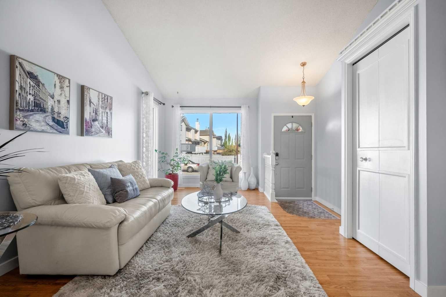 136 Sanderling Close NW