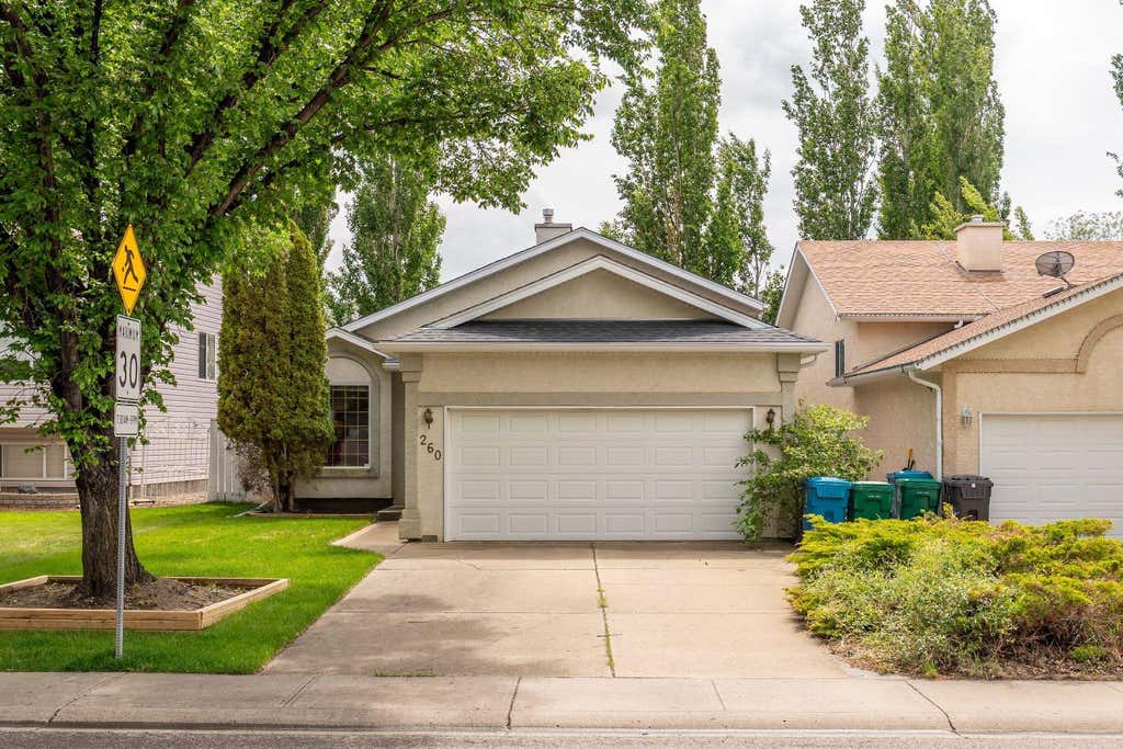 Photo of 260 Red Crow Boulevard W, Lethbridge, AB T1K 7B6 (MLS # A2321341)