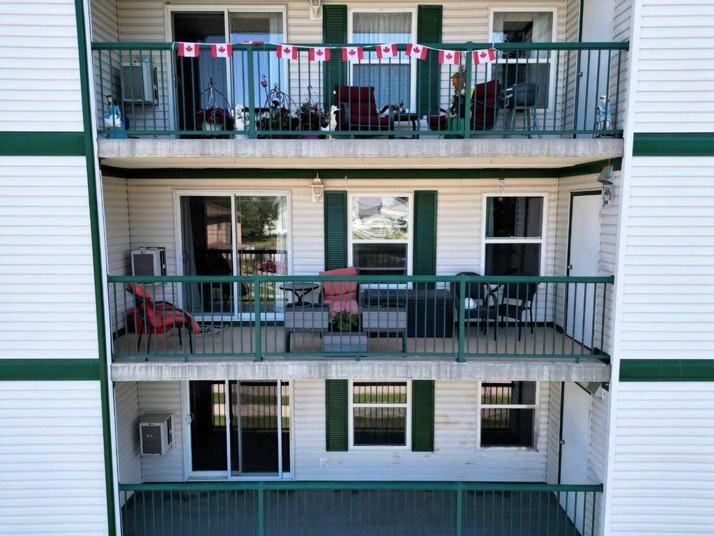 Photo of 777 48 Street #302, Edson, AB T7E 1Z6 (MLS # A2148525)