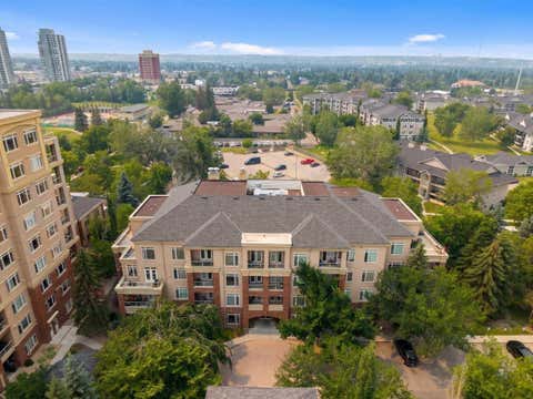 Photo of 24 Hemlock Crescent SW #4203, Calgary, AB T3C 2Z1 (MLS # A2332309)