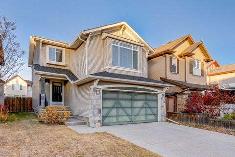 Photo of 120 New Brighton Lane SE, Calgary, AB T2Z 0E2 (MLS # A2270366)
