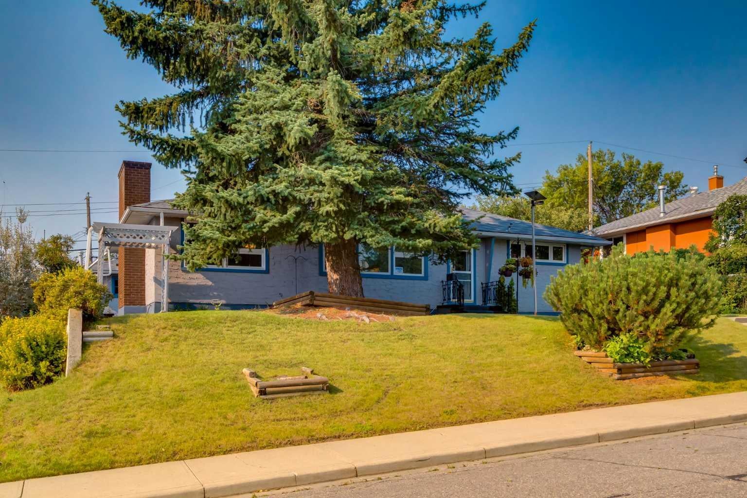 723 Trafford Drive NW