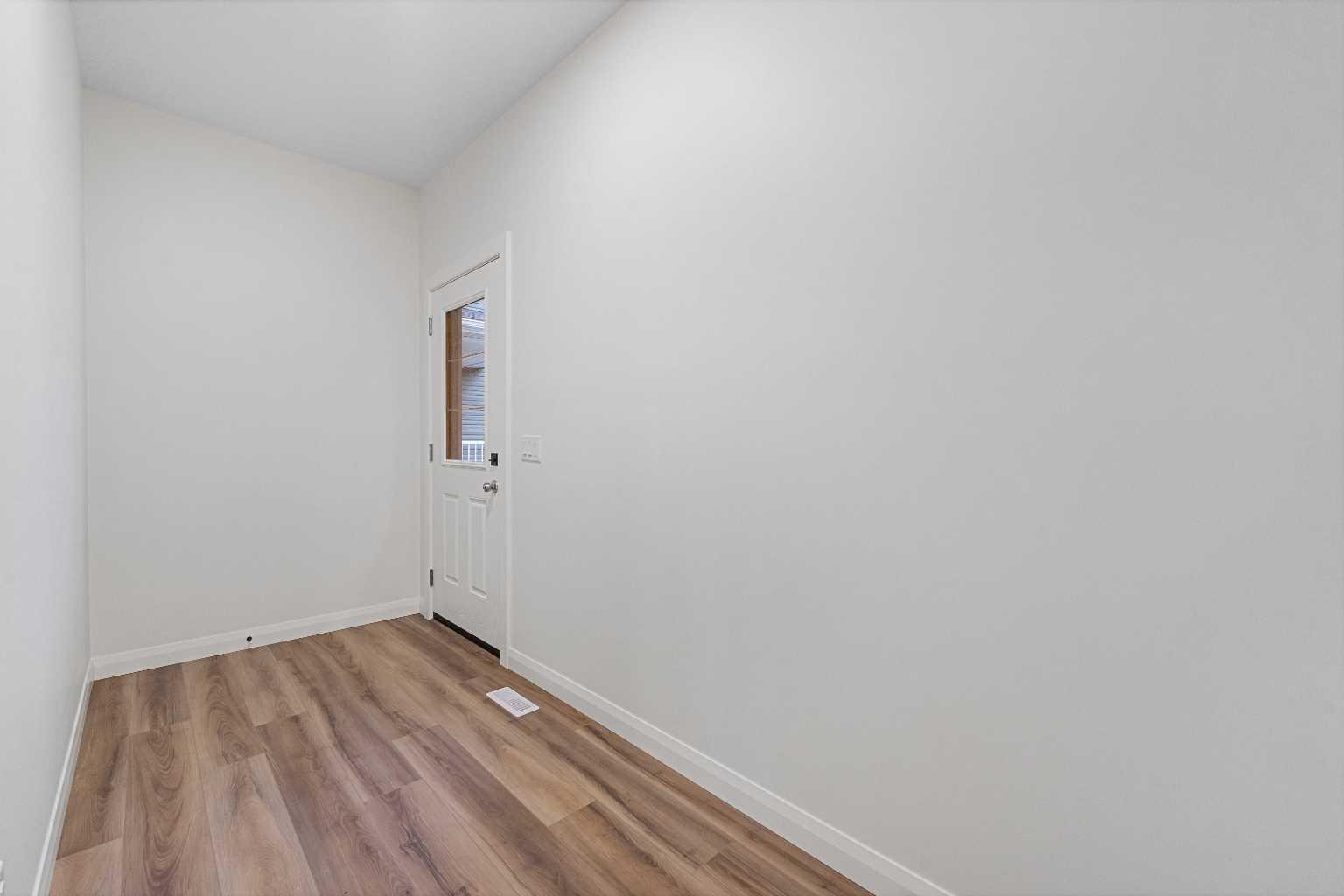 72 Dawson Wharf Mount