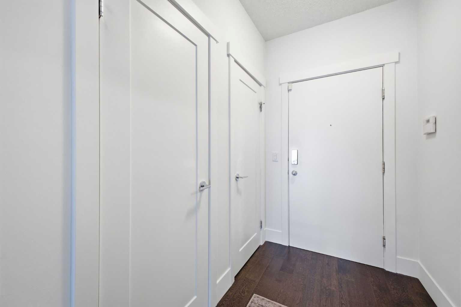 838 19 Avenue SW 205