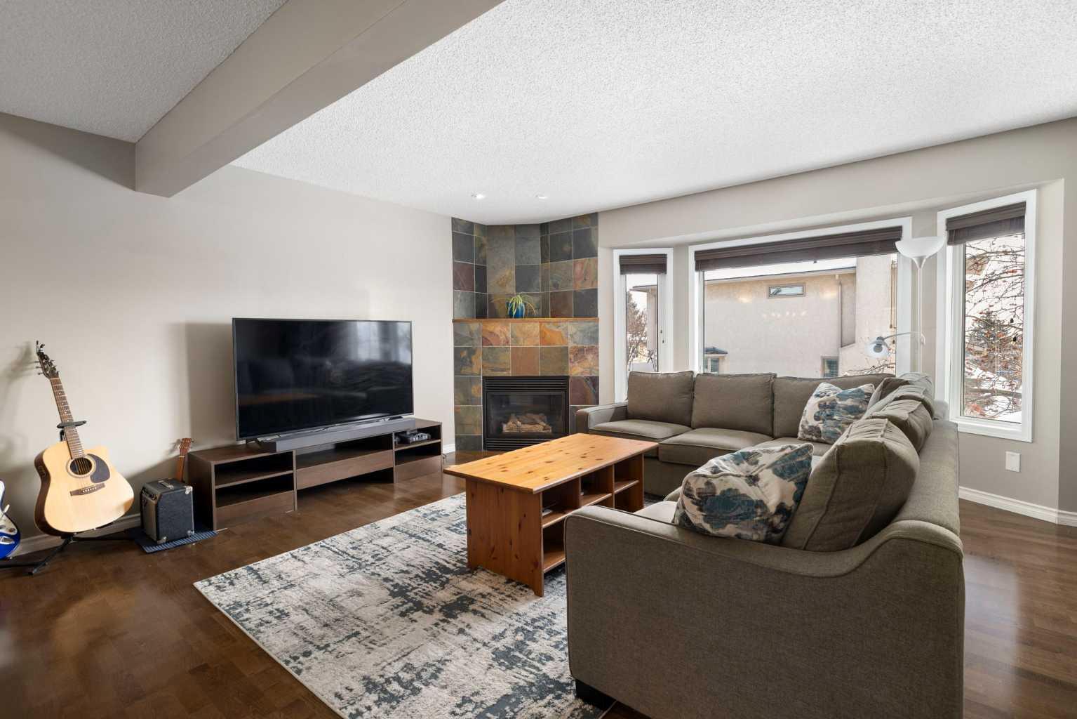 222 Christie Park Mews SW