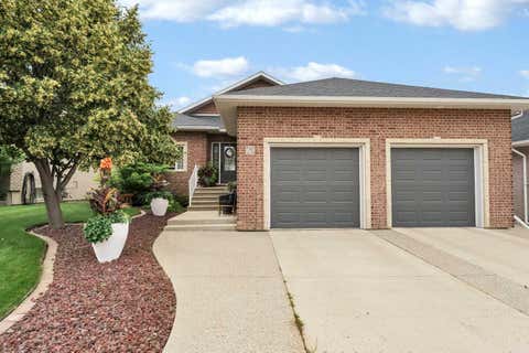 Photo of 78 Sundance Road SW, Medicine Hat, AB T1B 4V1 (MLS # A2329714)