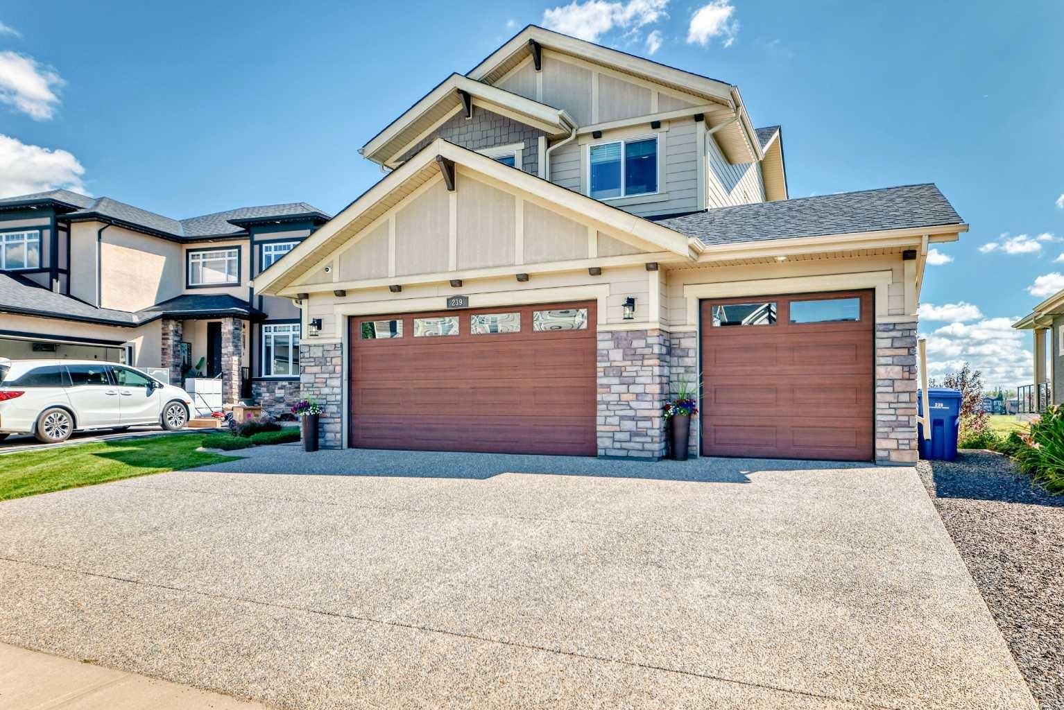 239 STONEMERE Green