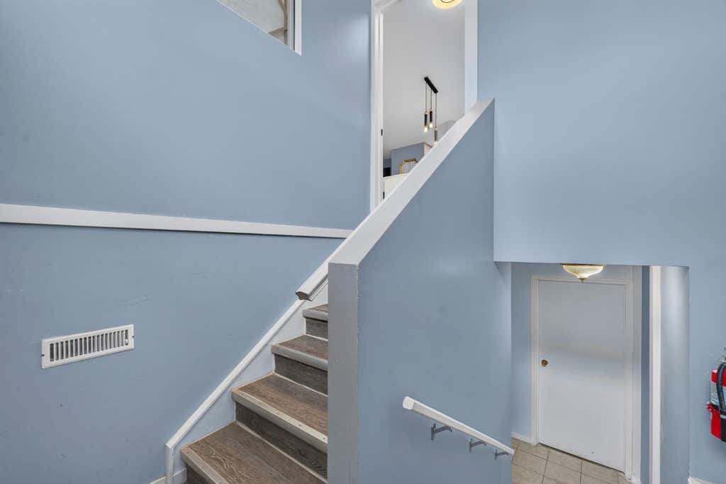 Photo of 200 Fonda Drive SE, Calgary, AB T2A 6E6 (MLS # A2322940)