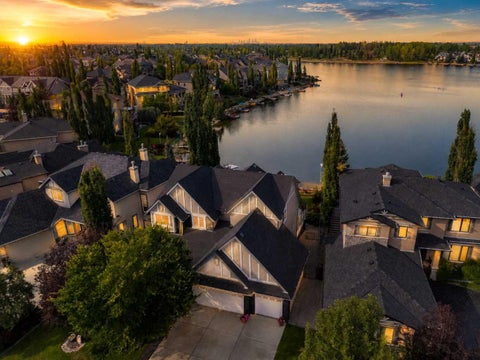 Photo of 39 Chapala Terrace SE, Calgary, AB T2X 3V8 (MLS # A2339234)