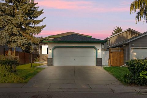 16218 Shawbrooke Road SW Calgary AB T2Y 3C1
