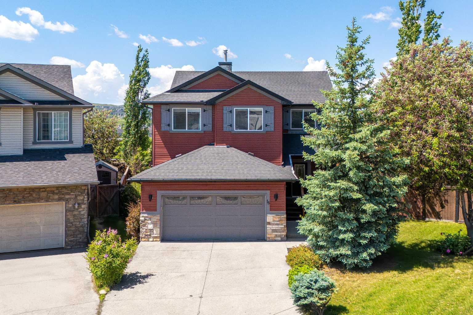 18 Hidden Creek Manor NW