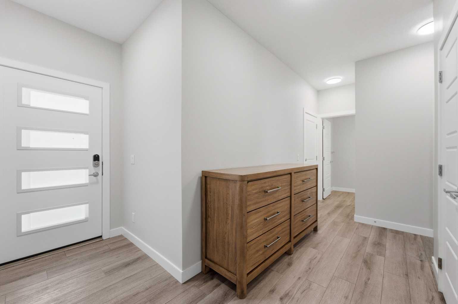 30 Belmont Crescent SW