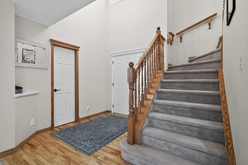 Photo of 112 West Creek Close, Chestermere, AB T1X 1M2 (MLS # A2291271)