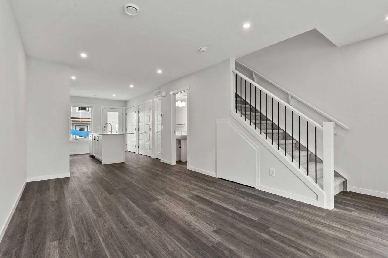 40 Livingston Parade NE 110