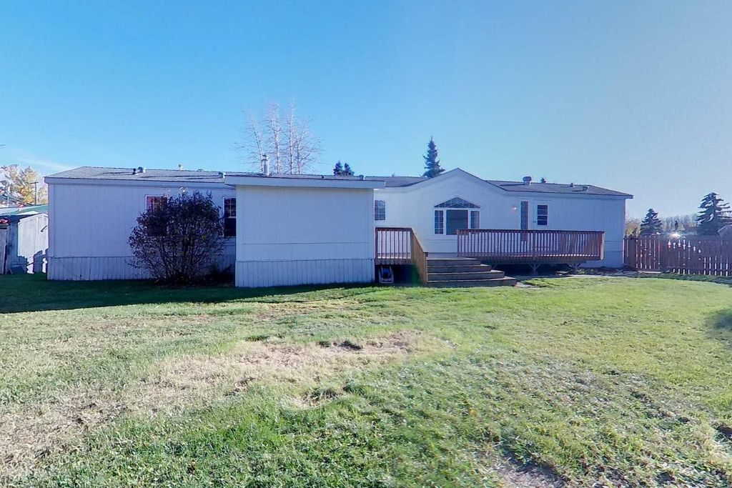 Photo of 812 6 Avenue SW #20, Slave Lake, AB T0G 2A0 (MLS # A2264279)