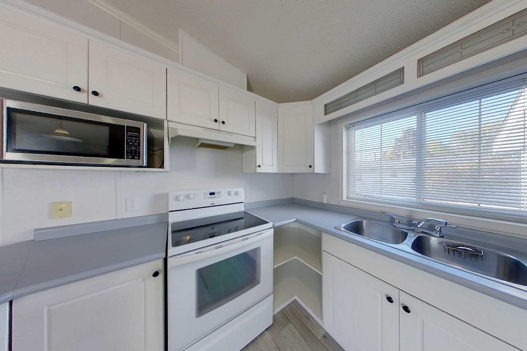 Photo of 812 6 Avenue SW #20, Slave Lake, AB T0G 2A0 (MLS # A2264279)