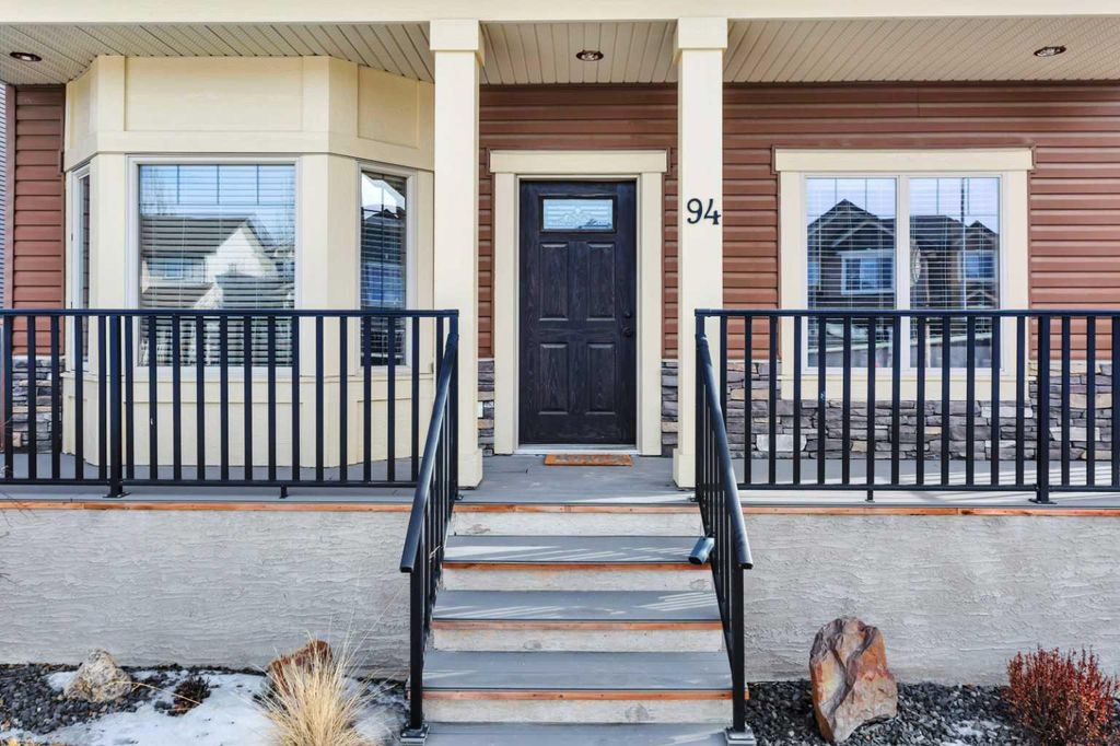 Photo of 94 Stephenson Crescent, Red Deer, AB T4R 0L6 (MLS # A2285653)