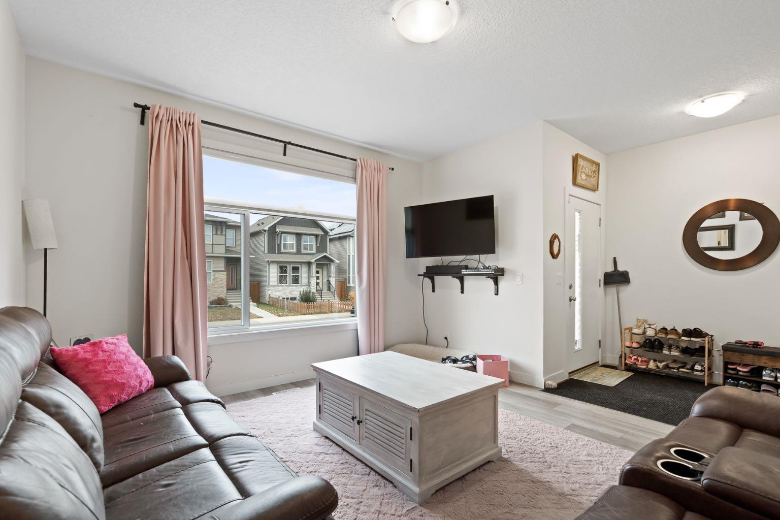 144 Belvedere Green SE