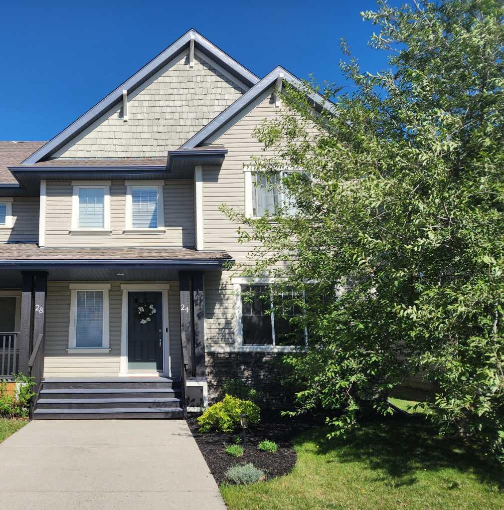 24 Copperpond Road SE