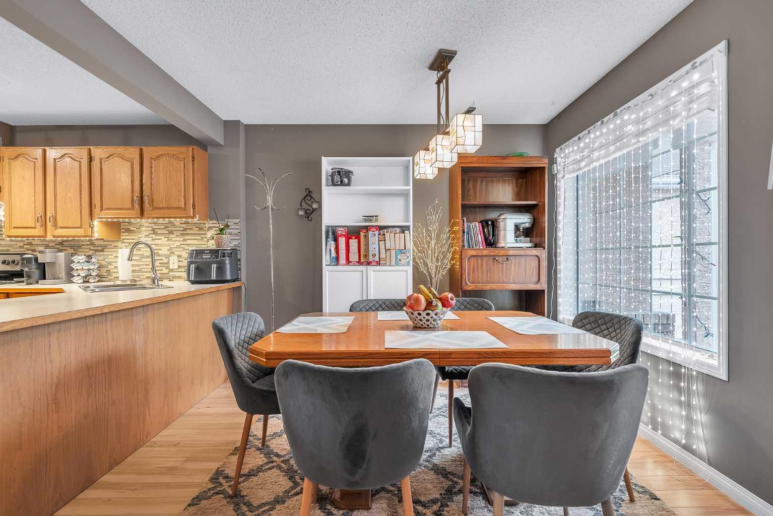 250 Scenic Acres Terrace NW