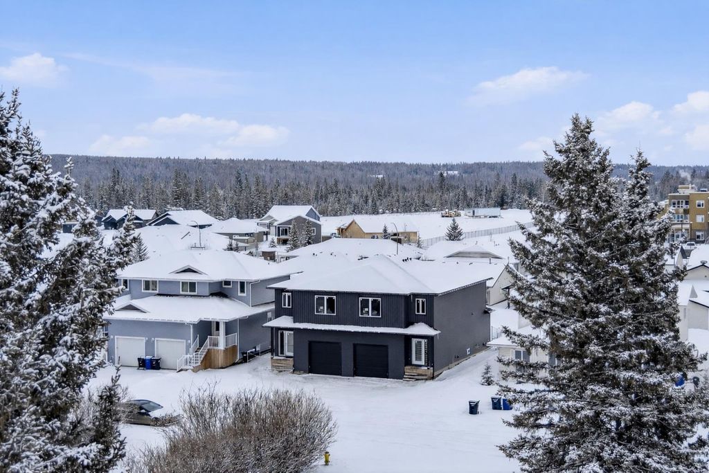 Photo of 609A 5 Avenue SW, Sundre, AB T0M 1X0 (MLS # A2293360)