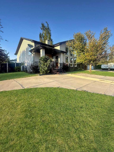 Photo of 105 Riverwood Manor W, Lethbridge, AB T1K 7X4 (MLS # A2344837)