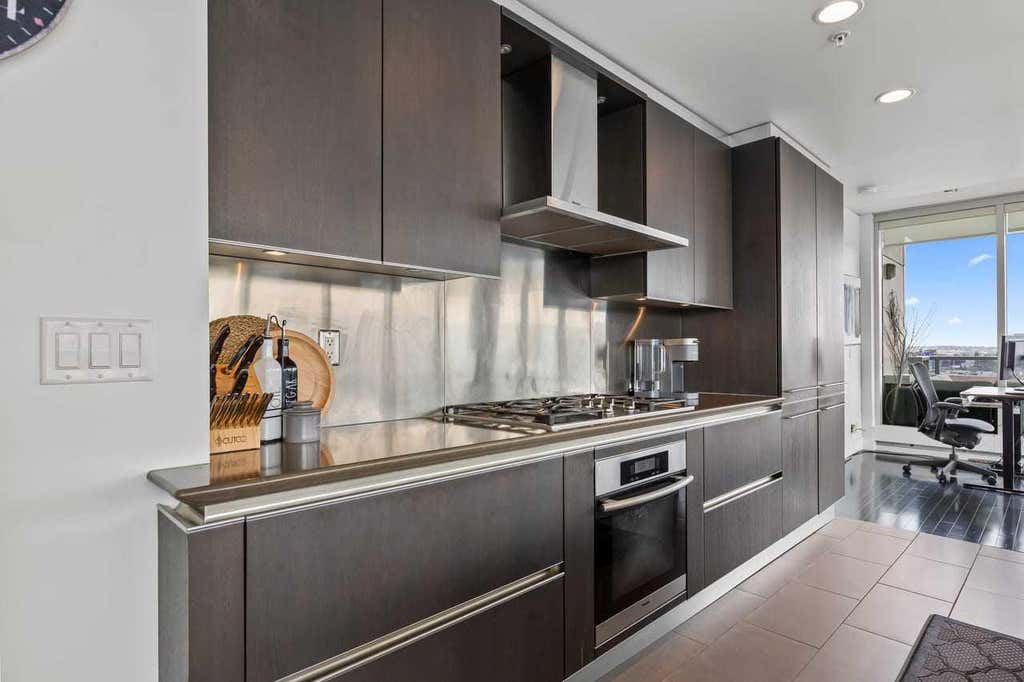 Photo of 433 11 Avenue SE #803, Calgary, AB T2G 0C7 (MLS # A2337695)