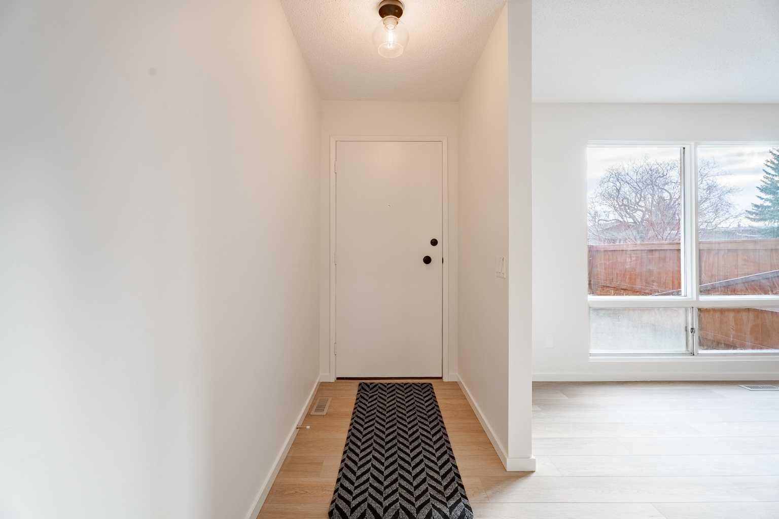 330 Canterbury Drive SW 110