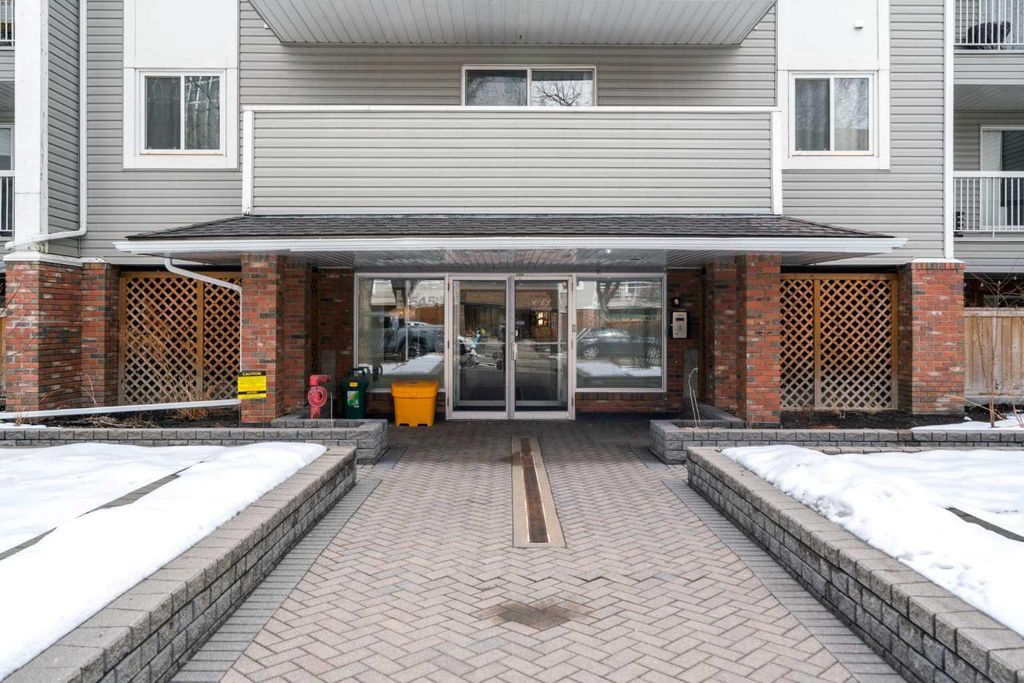 Photo of 545 18 Avenue SW #205, Calgary, AB T2S 0C6 (MLS # A2299578)